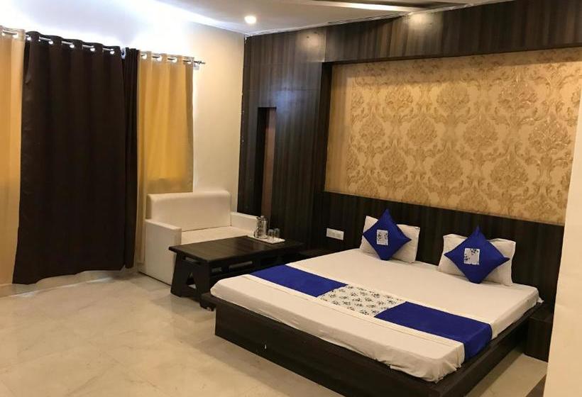 בית מלון כפרי City Palace