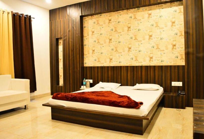 בית מלון כפרי City Palace