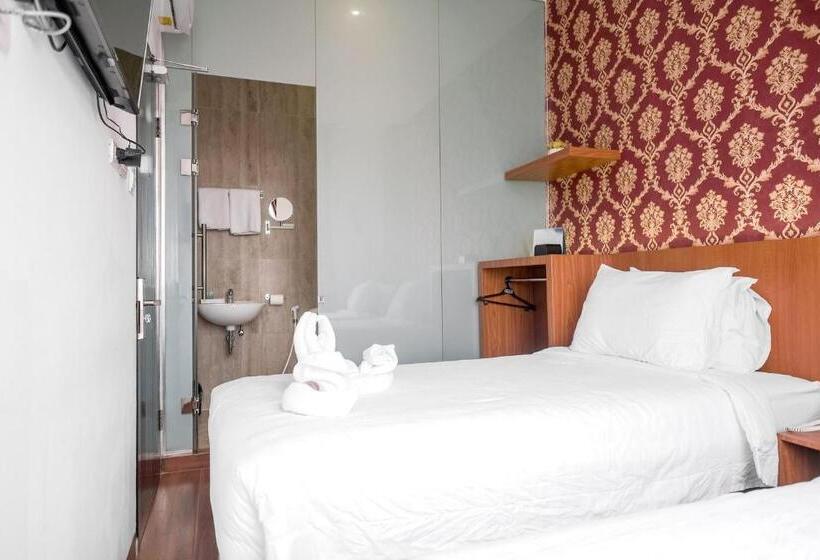 בית מלון כפרי King S Palace Mitra Reddoorz