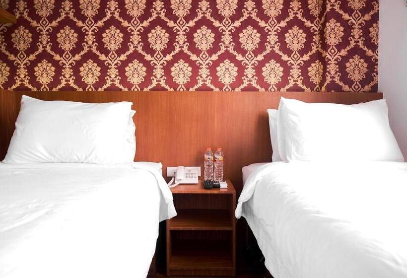 בית מלון כפרי King S Palace Mitra Reddoorz