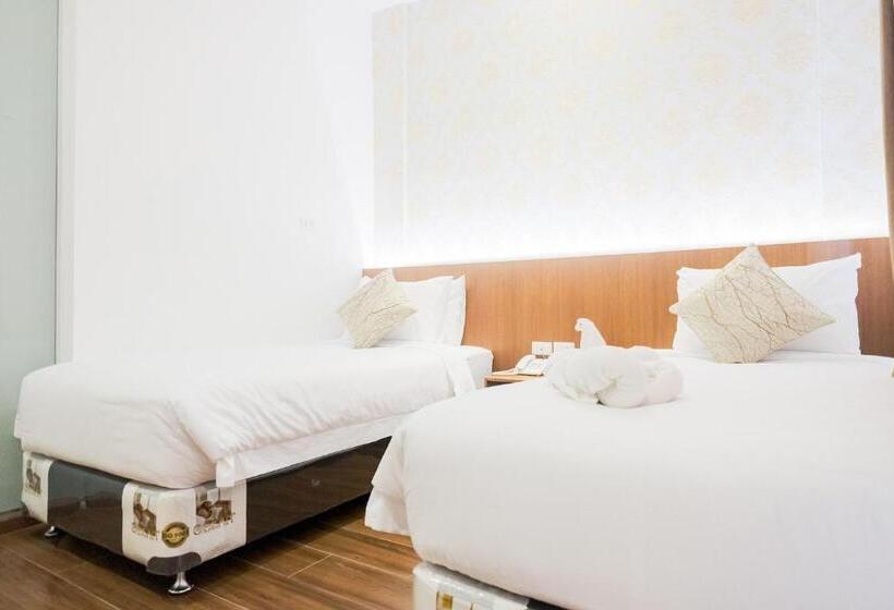 בית מלון כפרי King S Palace Mitra Reddoorz