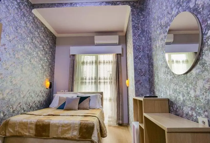 ホテル Number One