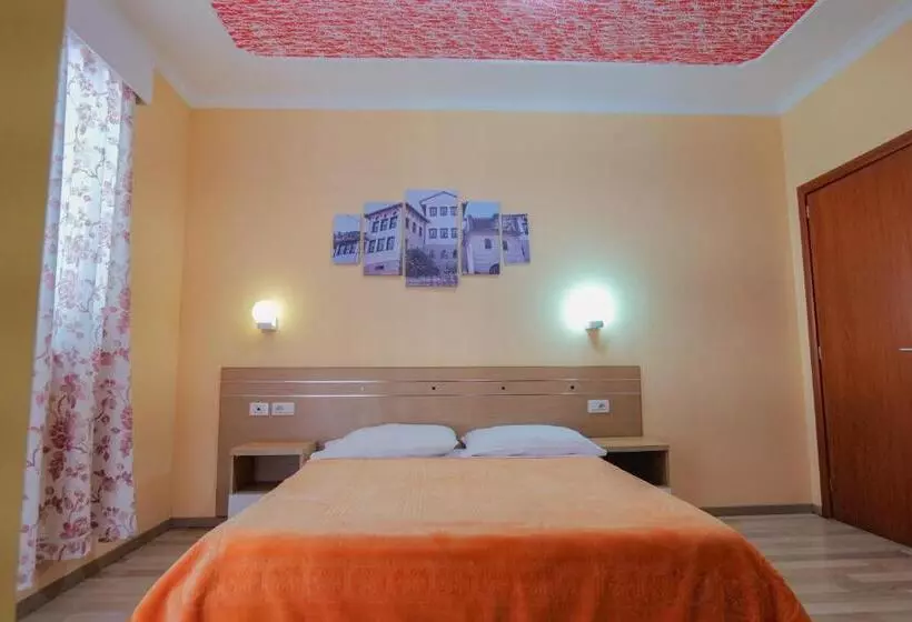 ホテル Number One