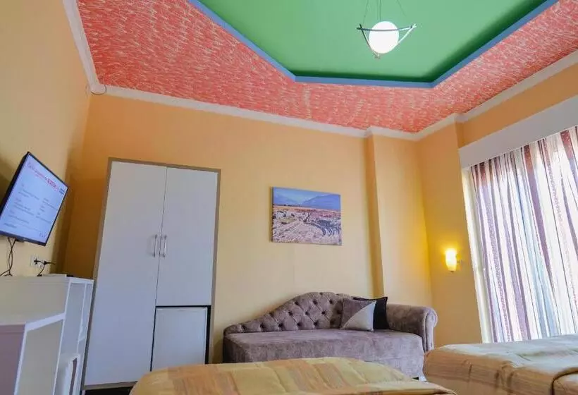 ホテル Number One