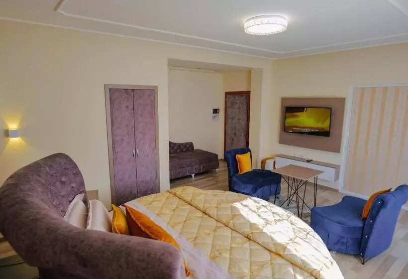 ホテル Number One