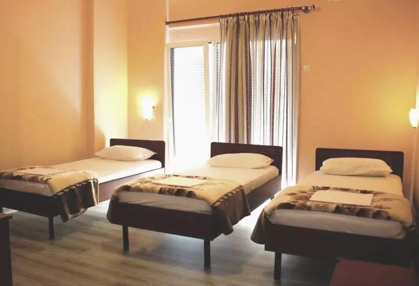 ホテル Number One