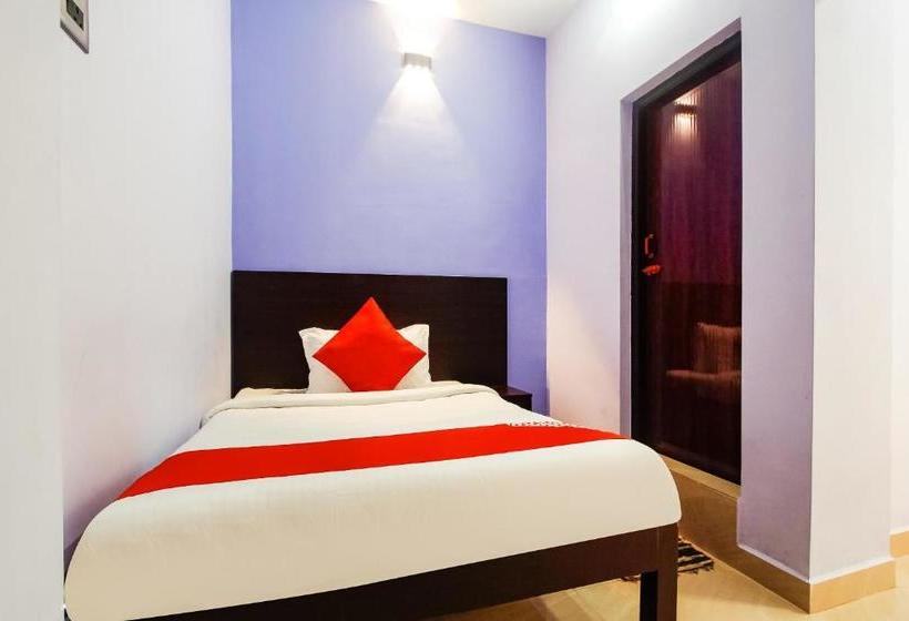 בית מלון כפרי Oyo 47541 Blue Falls Resort