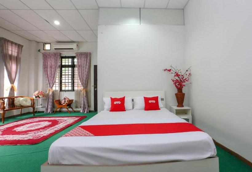 فندق Oyo 90115 Citra Kadok  & Banquet Hall
