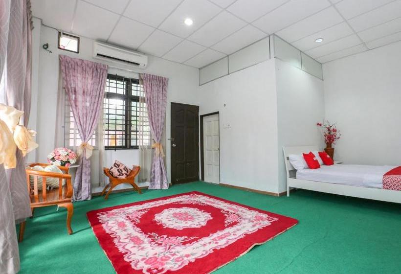 فندق Oyo 90115 Citra Kadok  & Banquet Hall