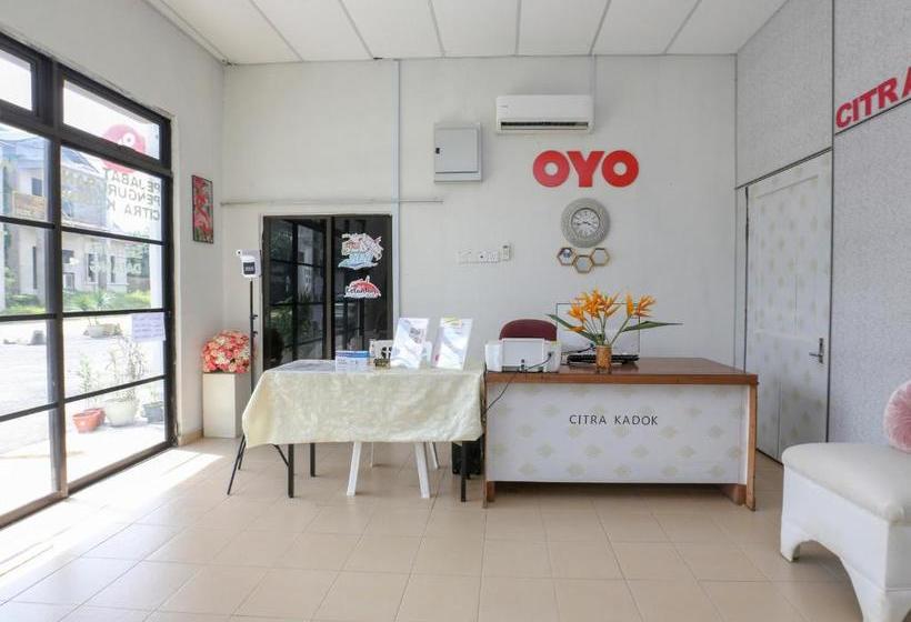فندق Oyo 90115 Citra Kadok  & Banquet Hall