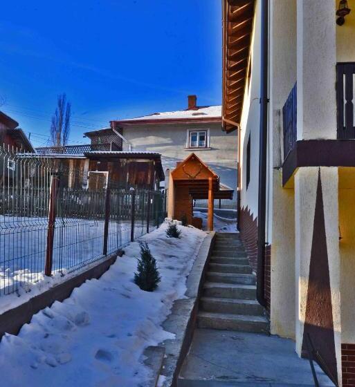 پانسیون Casa Lupascu