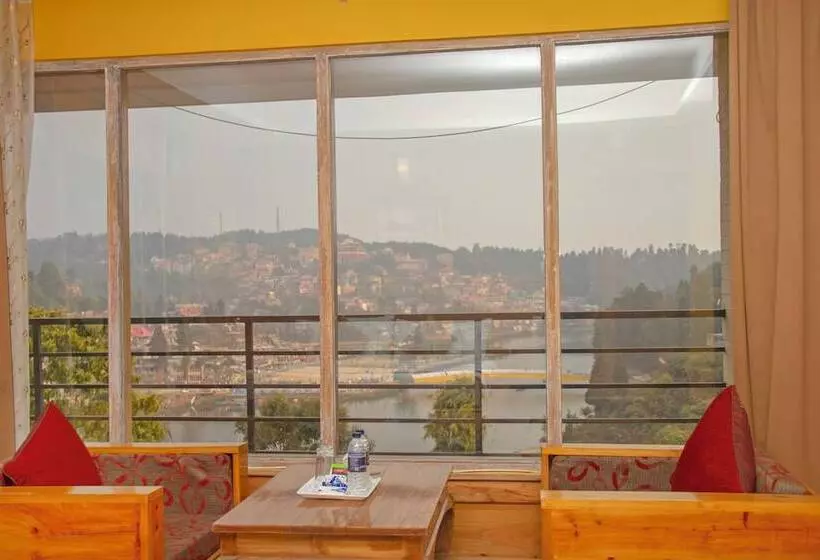 ホテル Mount Queens Hill Resort & Spa