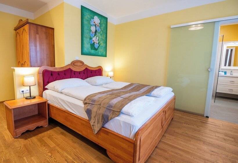 Vulkan Residenz Hotel   Self Check In