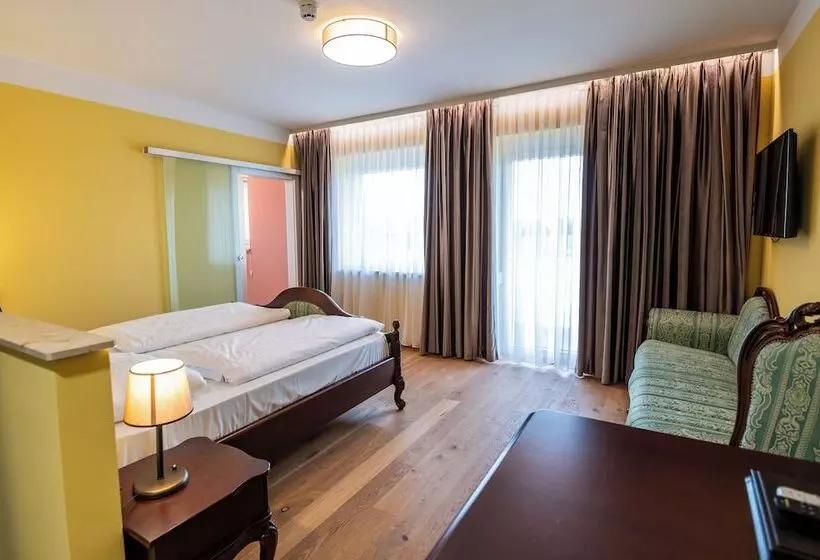 Vulkan Residenz Hotel   Self Check In