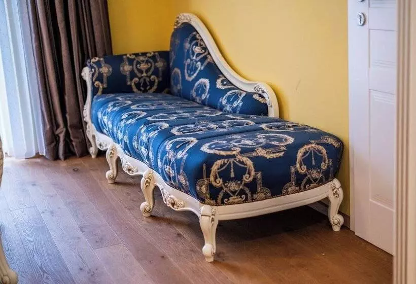 Vulkan Residenz Hotel   Self Check In