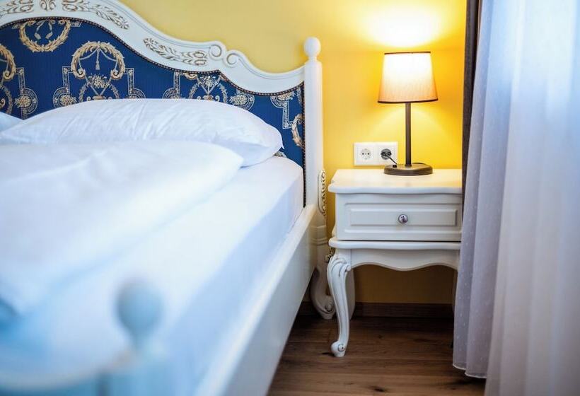 Vulkan Residenz Hotel   Self Check In