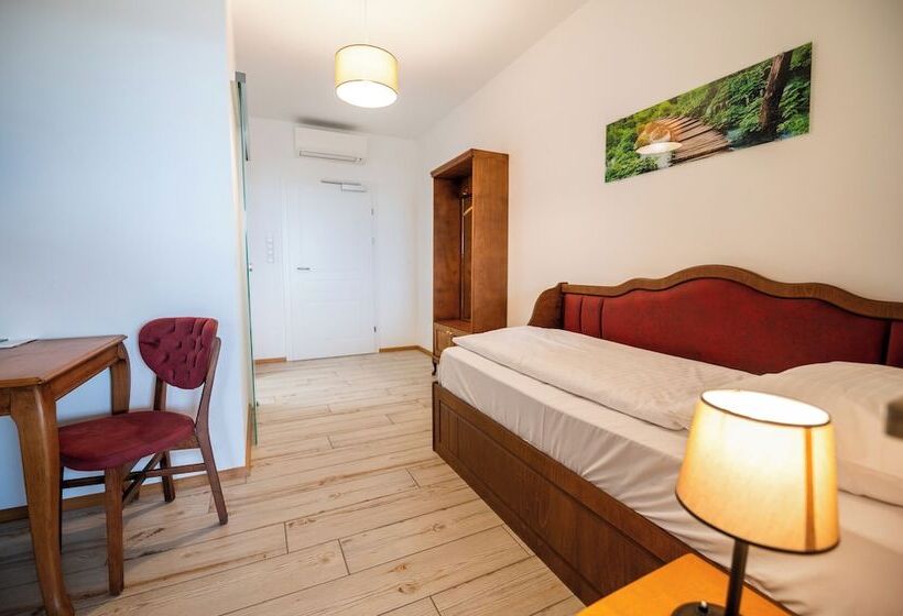 Vulkan Residenz Hotel   Self Check In