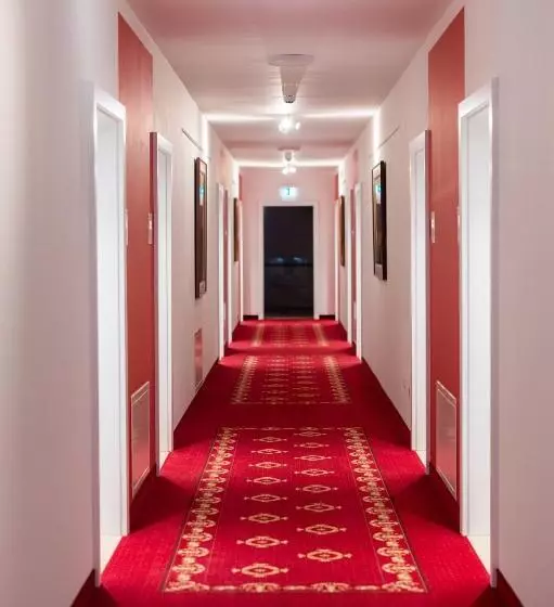 Vulkan Residenz Hotel   Self Check In