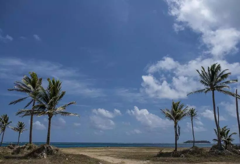 Retkeilymaja Villa Sarie Bay