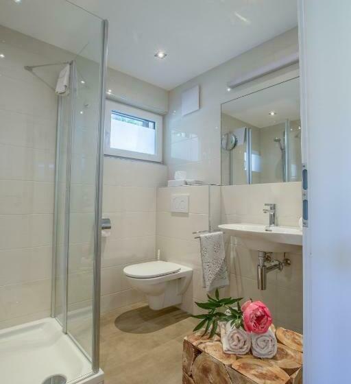 Bed and Breakfast Pension Christophorus Hotel Garni