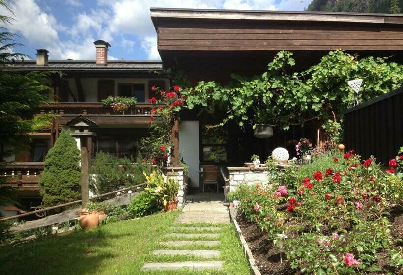 Bed and Breakfast Pension Christophorus Hotel Garni