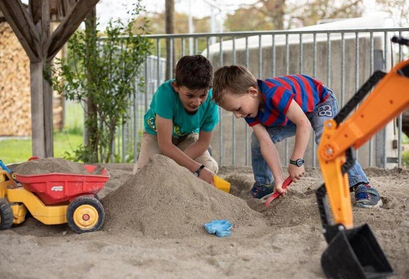 فندق Hof Tschannen