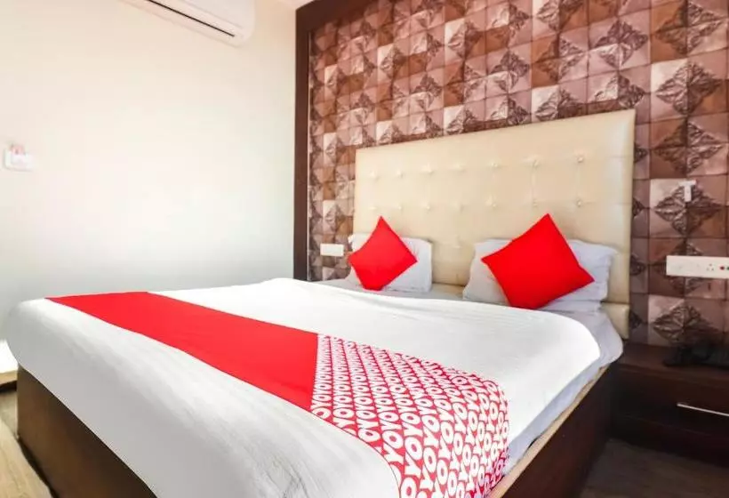 Hotelli Oyo 69763 Hisar Inn