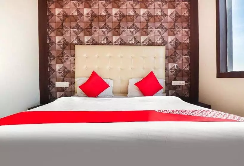 Hotelli Oyo 69763 Hisar Inn