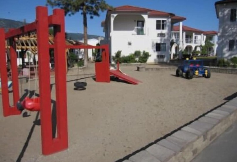 汽车旅馆 Sandy Beach Suites