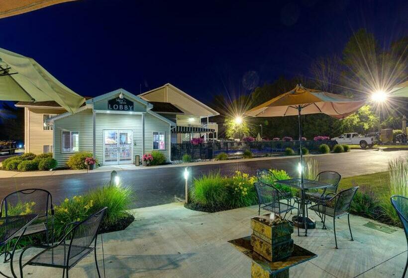 فندق على الطريق Sierra Sands Family Lodge