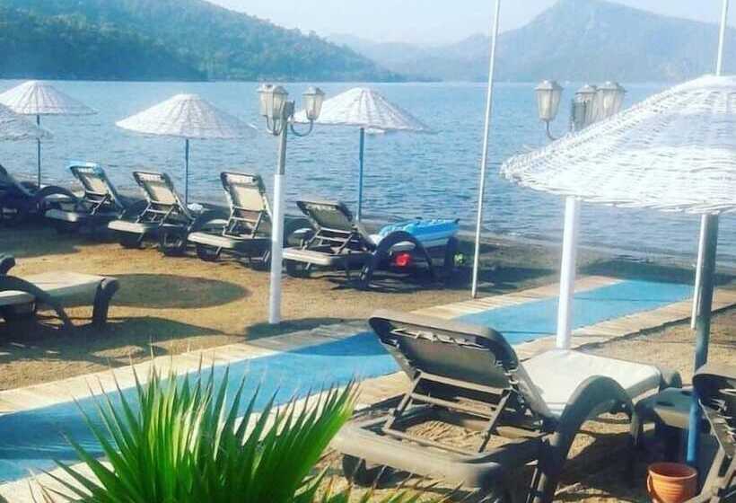 پانسیون Blu Brezza Marine