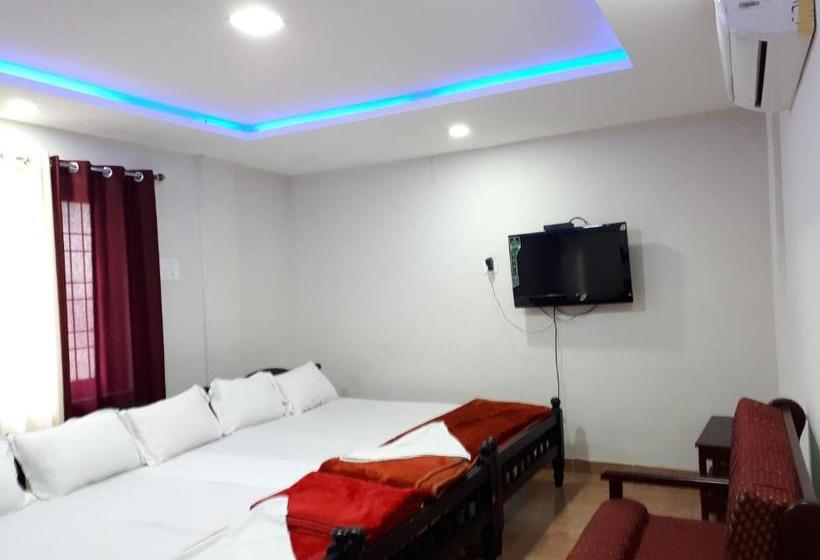 פנסיון Deluxe Residency