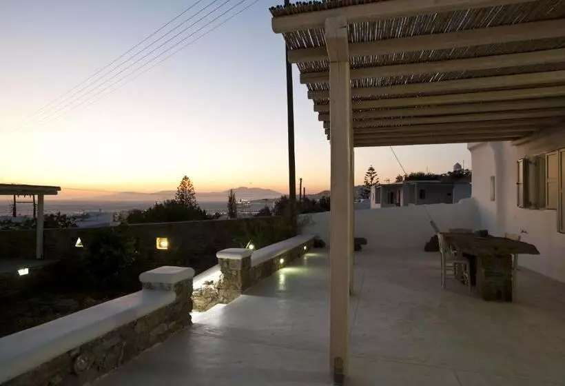 پانسیون Villa Varnali Small Boutique