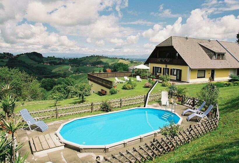 بنسيون Weingut Lambauer