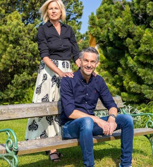 بنسيون Weingut Lambauer