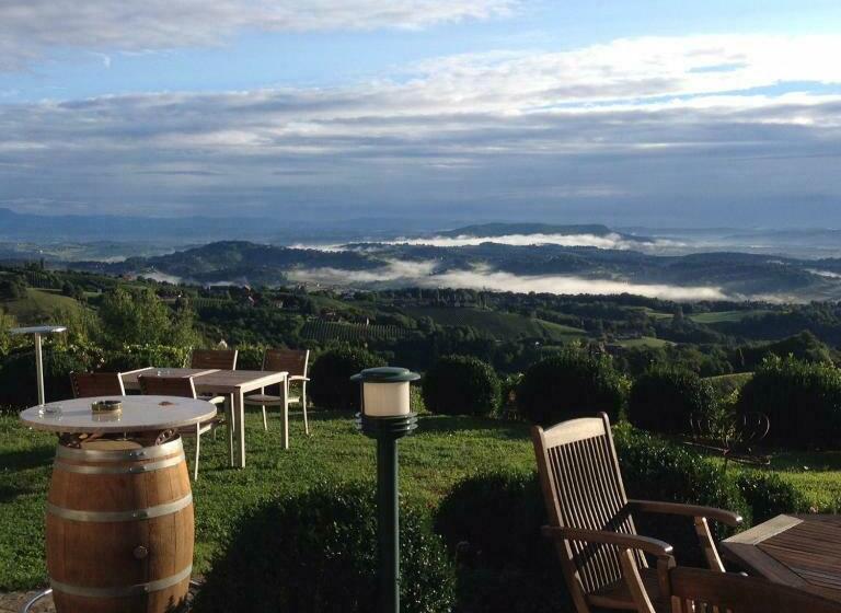 بنسيون Weingut Lambauer