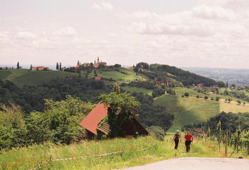 بنسيون Weingut Lambauer