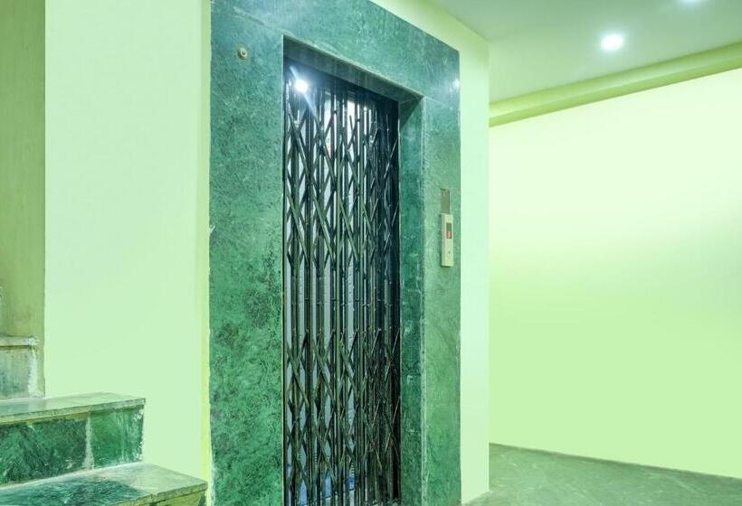 Spot On Hotel Msr Grand