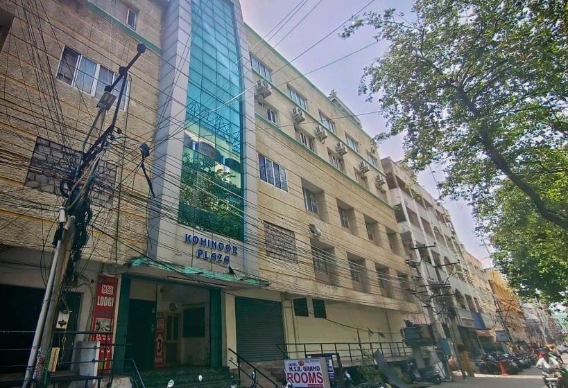 Spot On Hotel Msr Grand