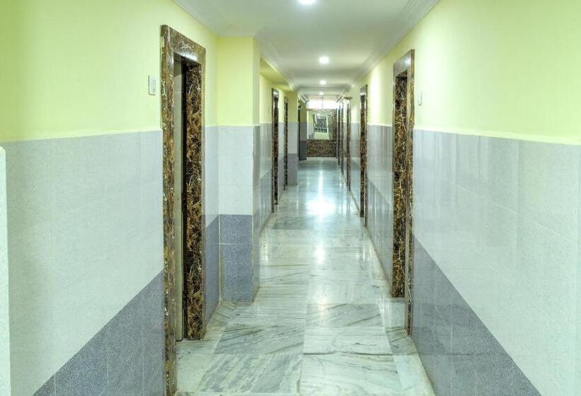 Spot On Hotel Msr Grand