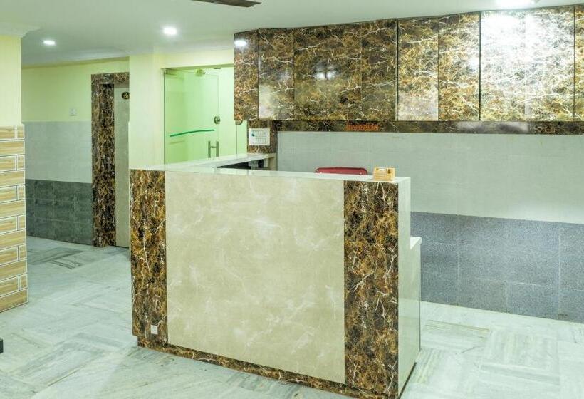 Spot On Hotel Msr Grand