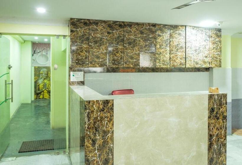 Spot On Hotel Msr Grand