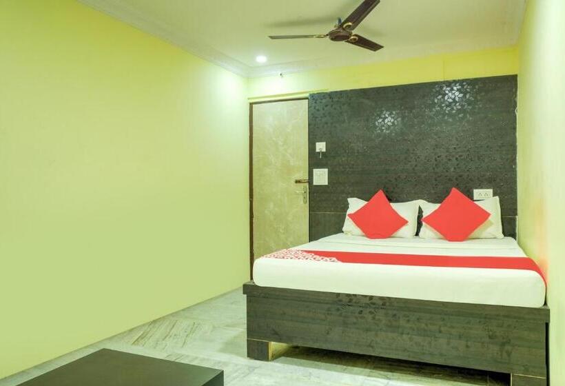 Spot On Hotel Msr Grand