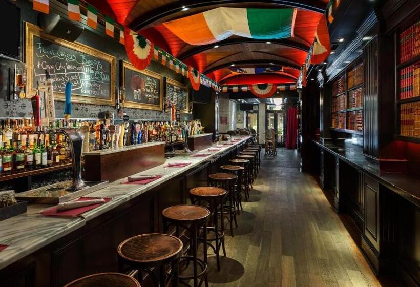 酒店 Aura Times Square