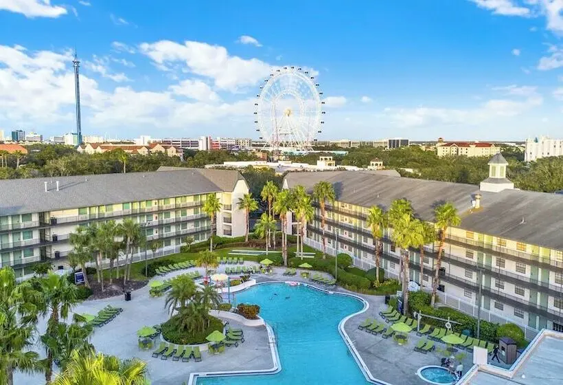 هتل Avanti International Resort