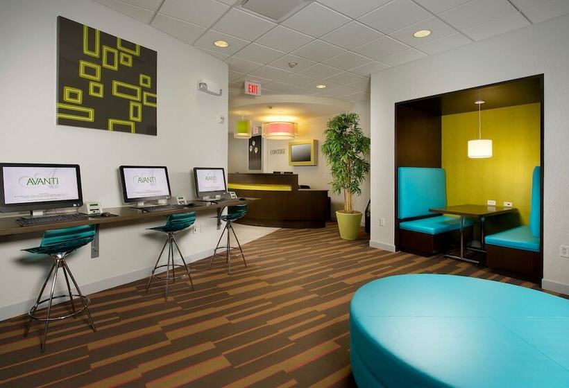 فندق Avanti International Resort