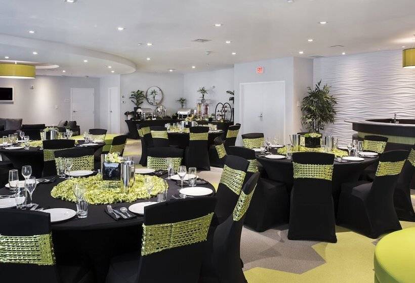 فندق Avanti International Resort