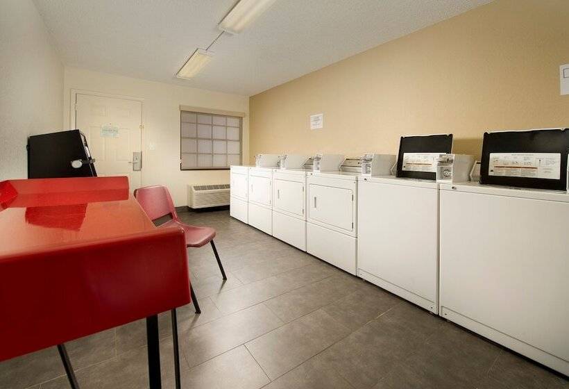 فندق Avanti International Resort