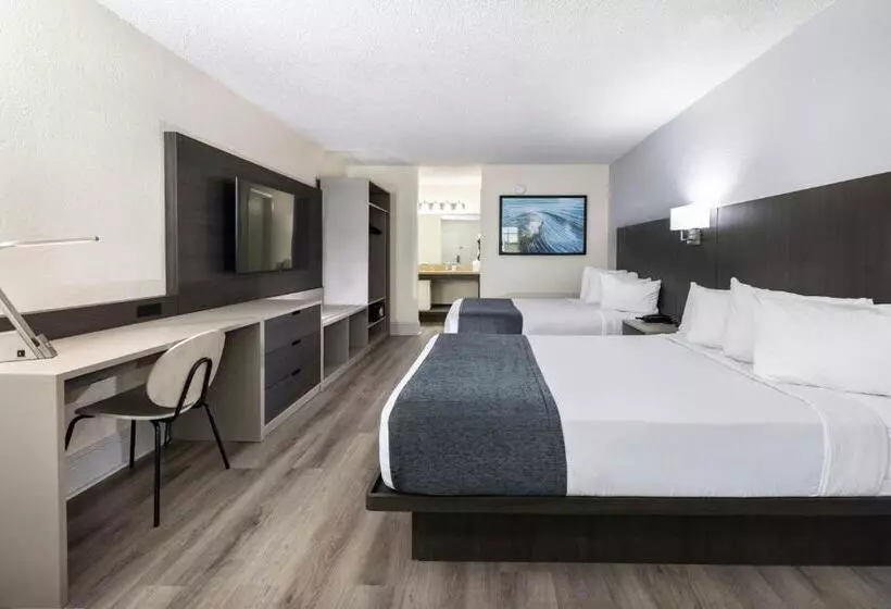 هتل Avanti International Resort