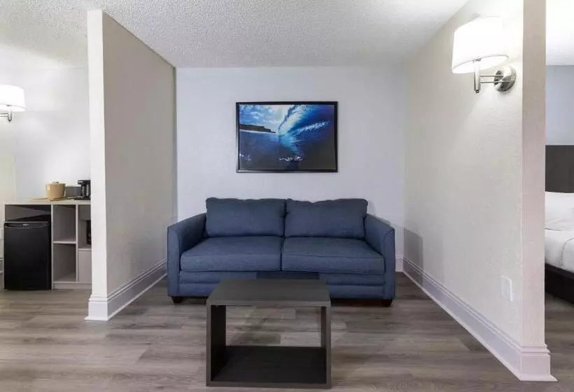 هتل Avanti International Resort